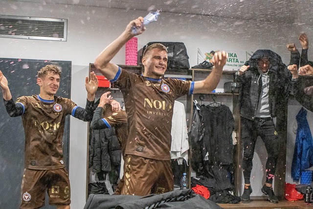 他的未来充 他的未来充